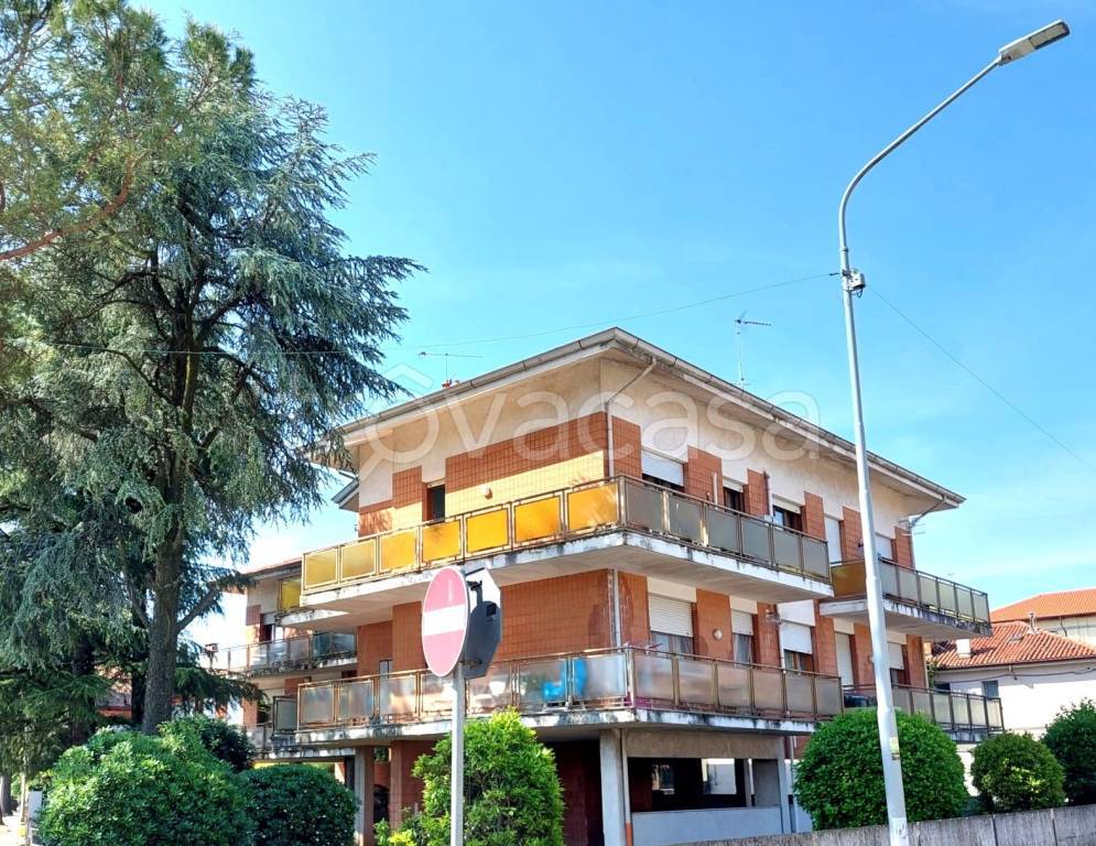 immagine annuncio 1 di 8