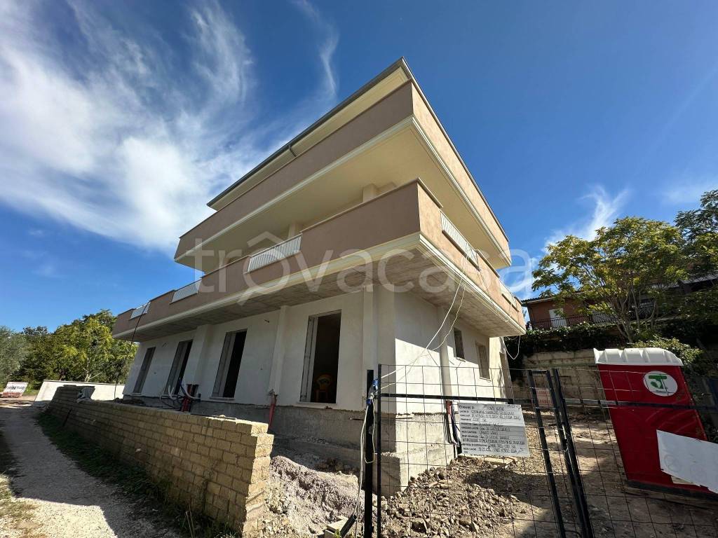 immagine annuncio 11 di 12