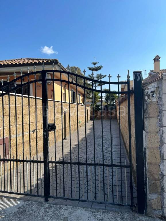 immagine annuncio 1 di 4