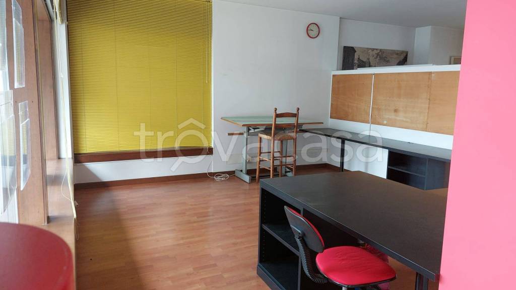 immagine annuncio 2 di 4