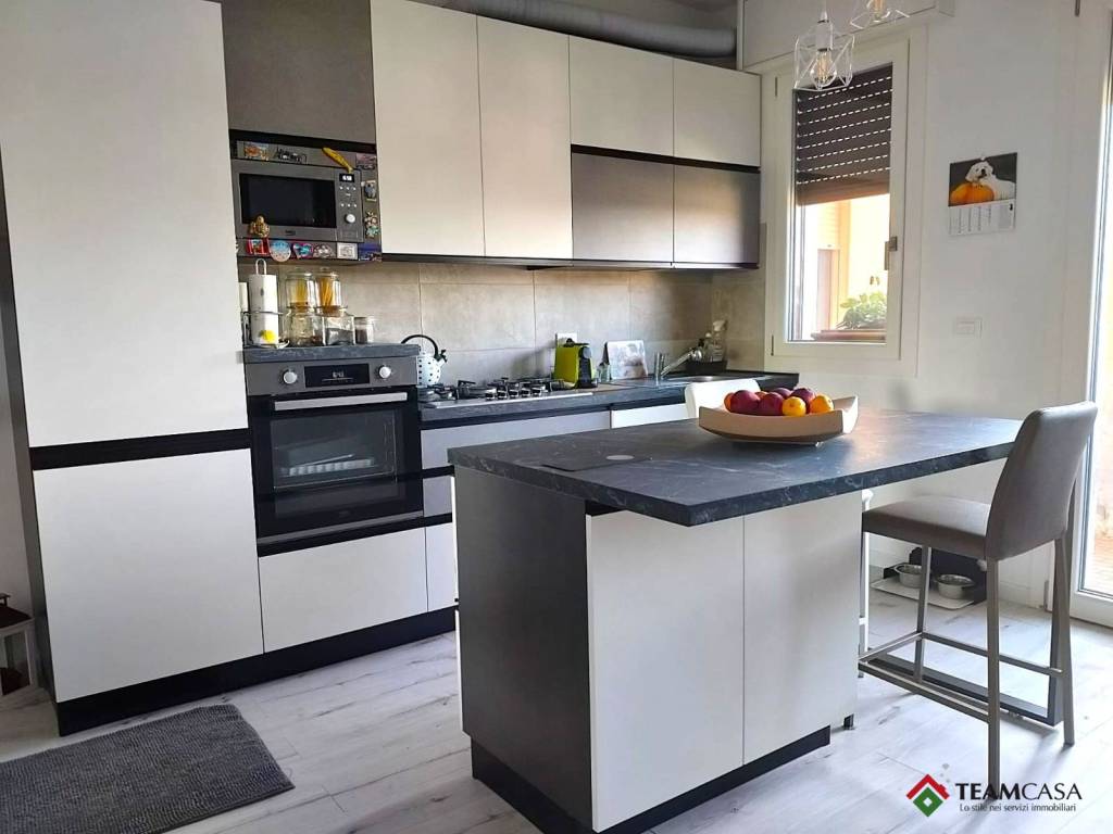 immagine annuncio 1 di 14