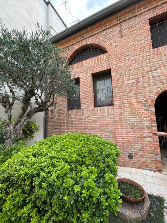 immagine annuncio 1 di 14