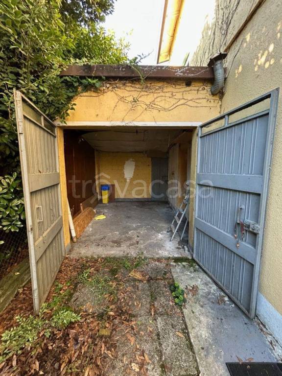 immagine annuncio 1 di 14