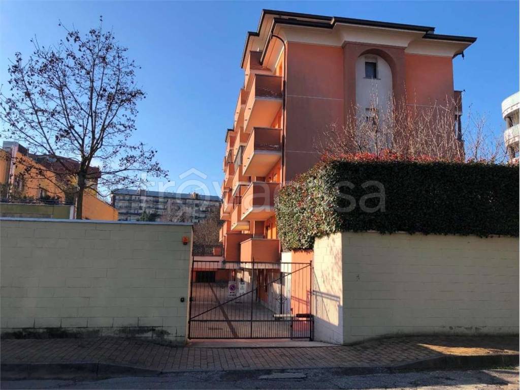 immagine annuncio 1 di 8