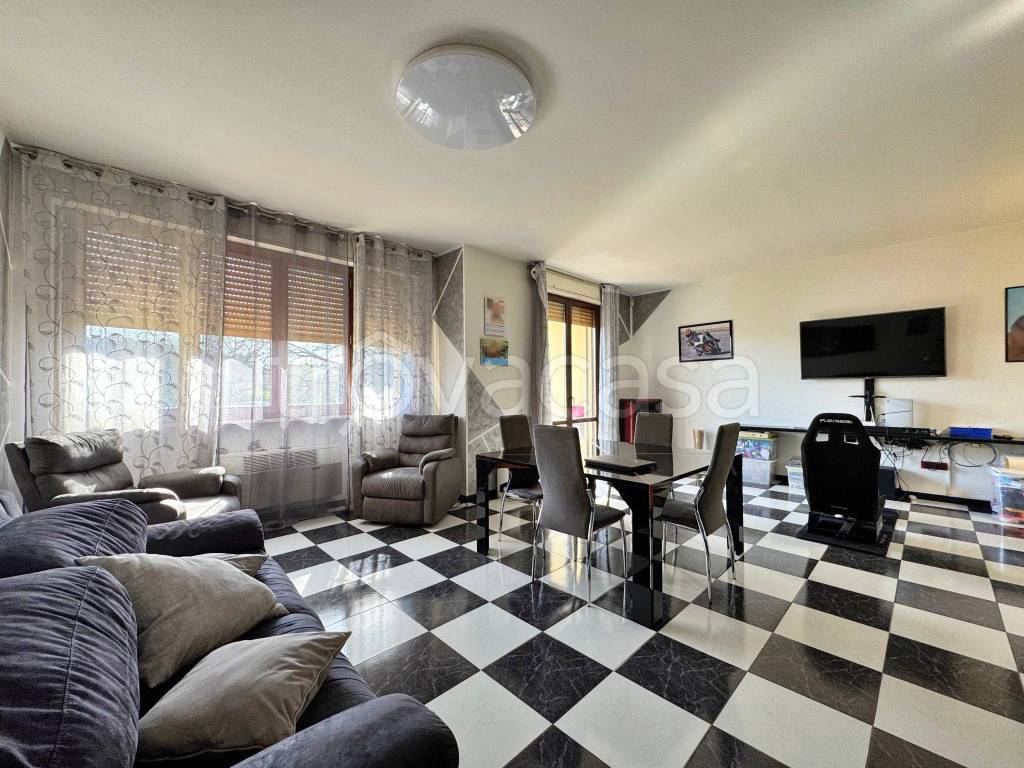 immagine annuncio 1 di 15