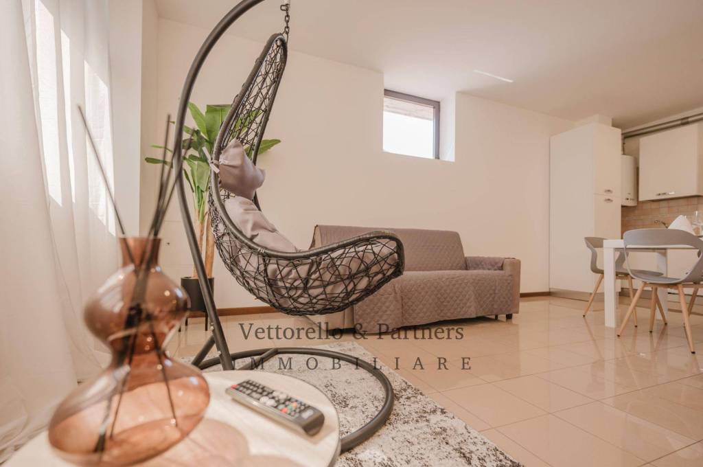 immagine annuncio 1 di 14