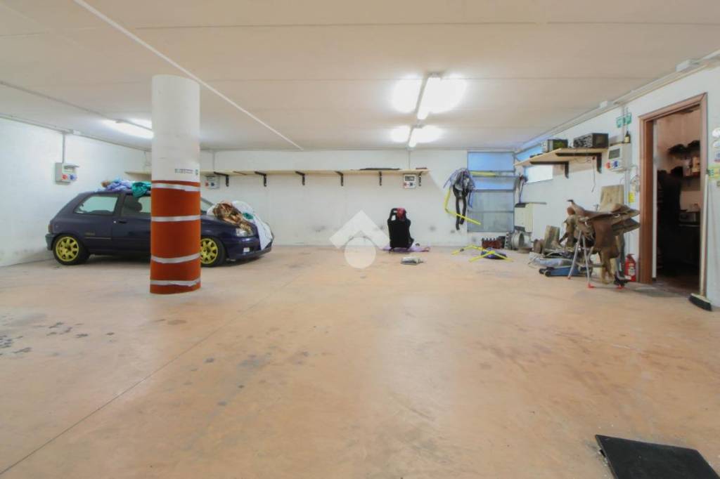 immagine annuncio 12 di 13