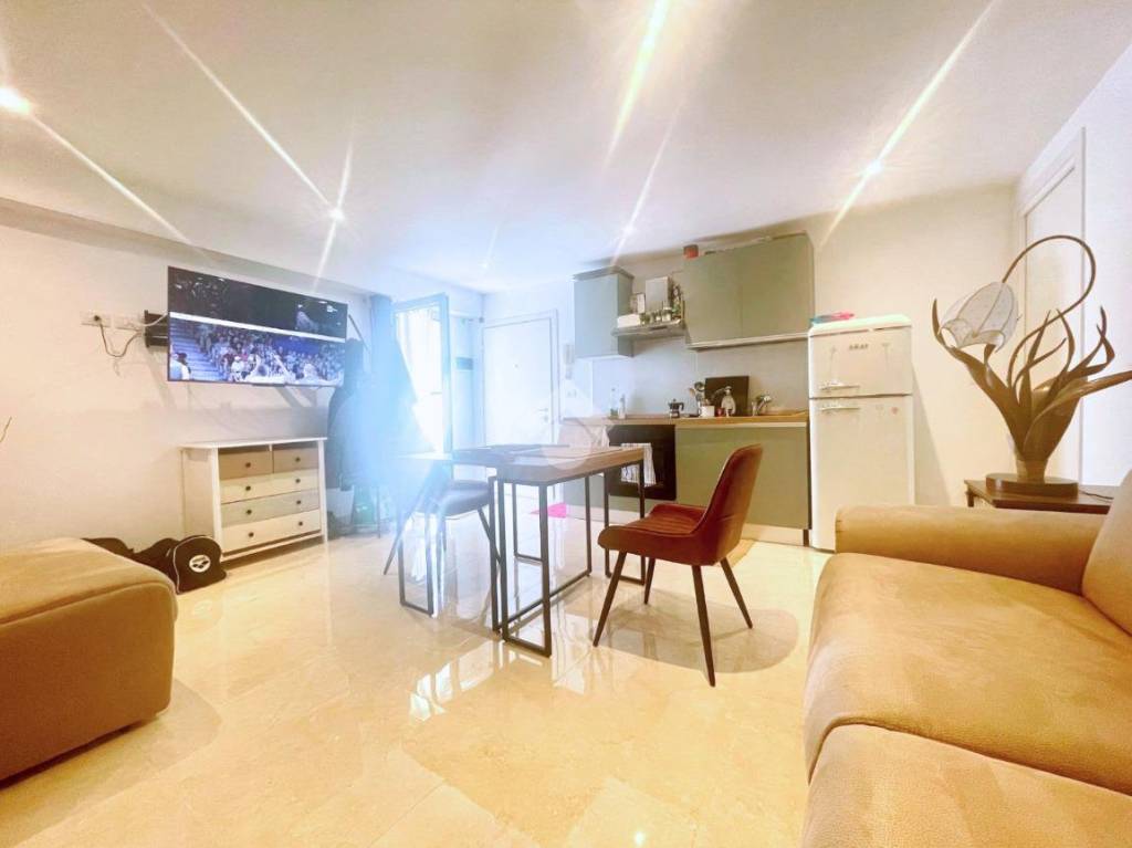 immagine annuncio 2 di 12