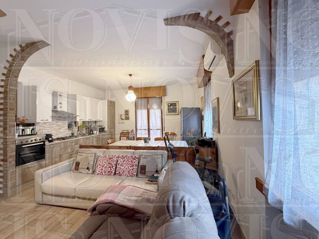 immagine annuncio 2 di 12