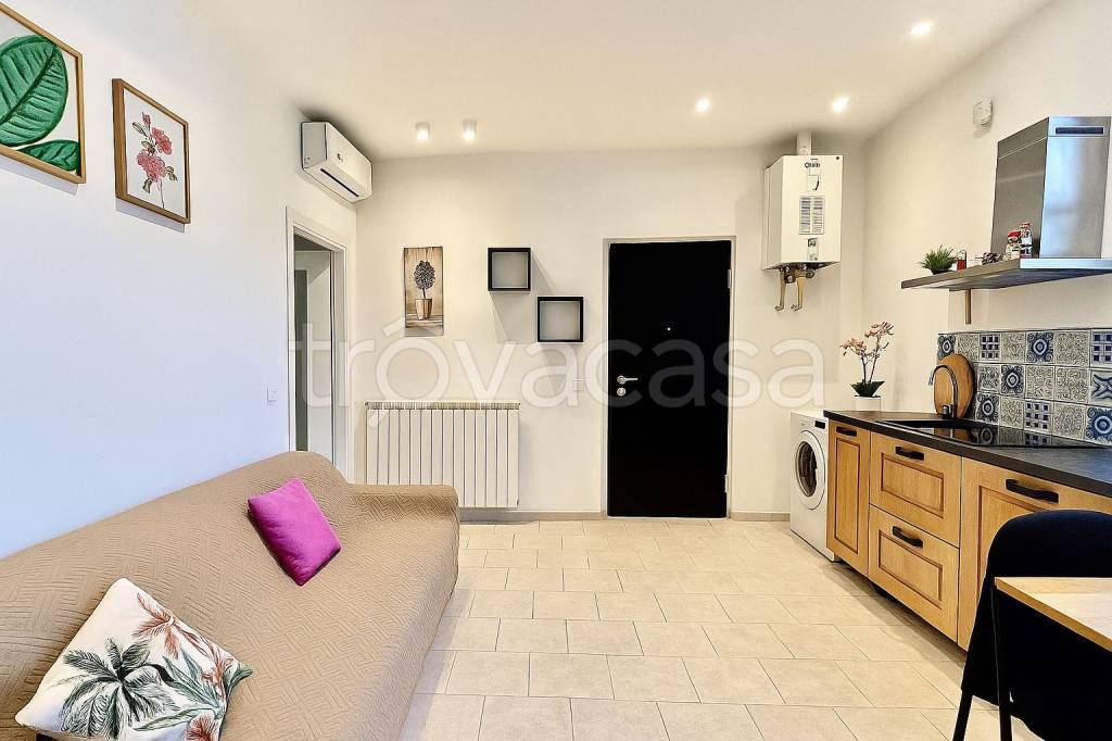 immagine annuncio 1 di 8