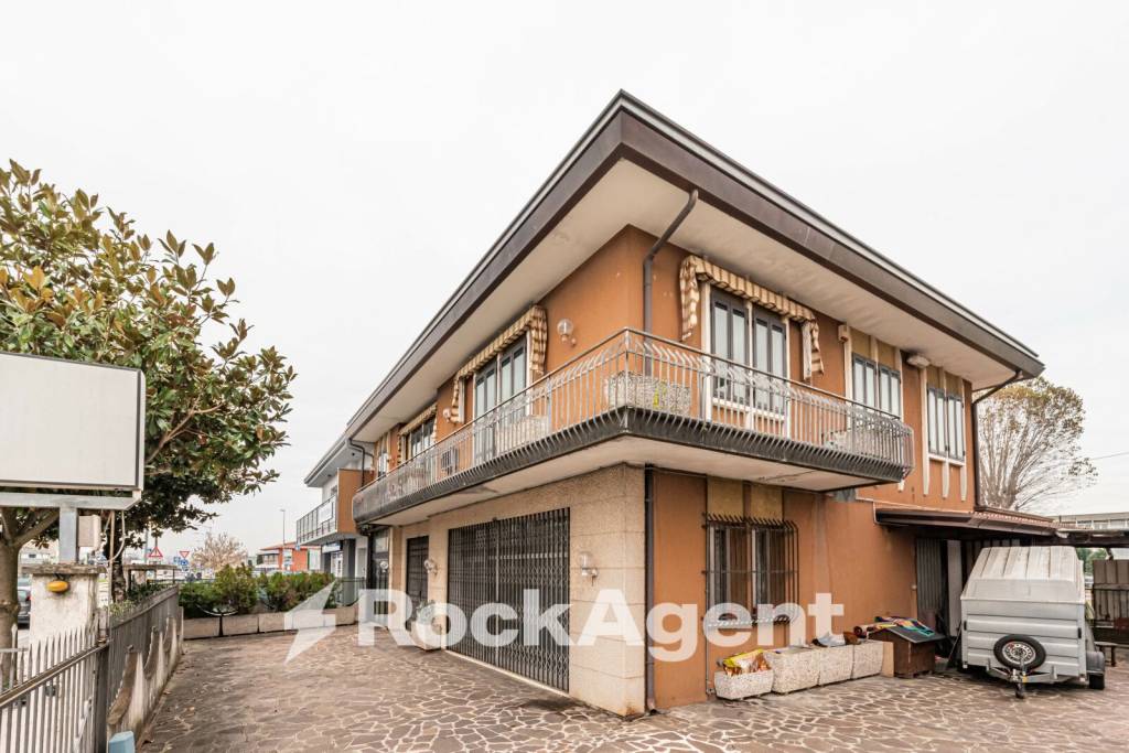 immagine annuncio 1 di 14