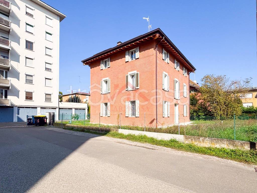 immagine annuncio 12 di 13