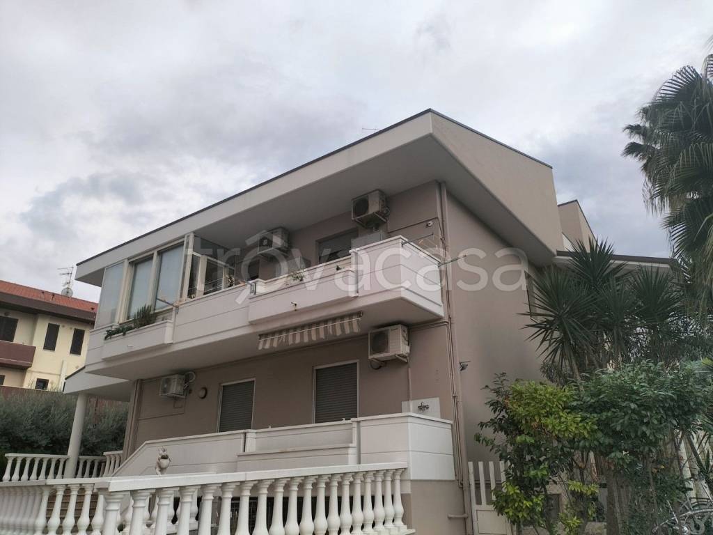 immagine annuncio 5 di 8