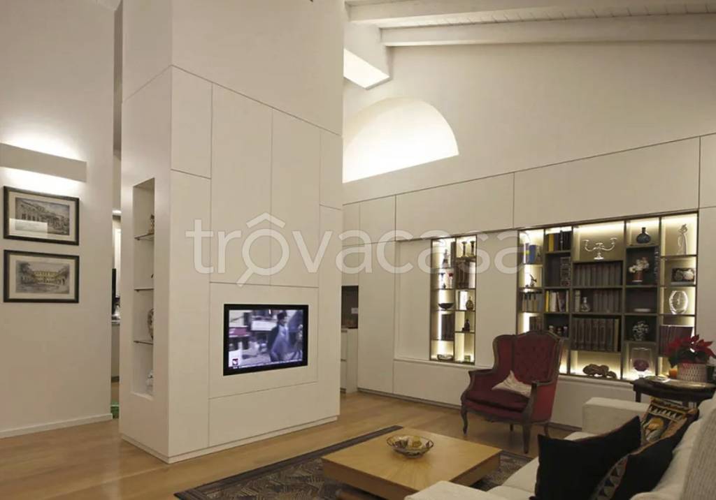 immagine annuncio 1 di 8