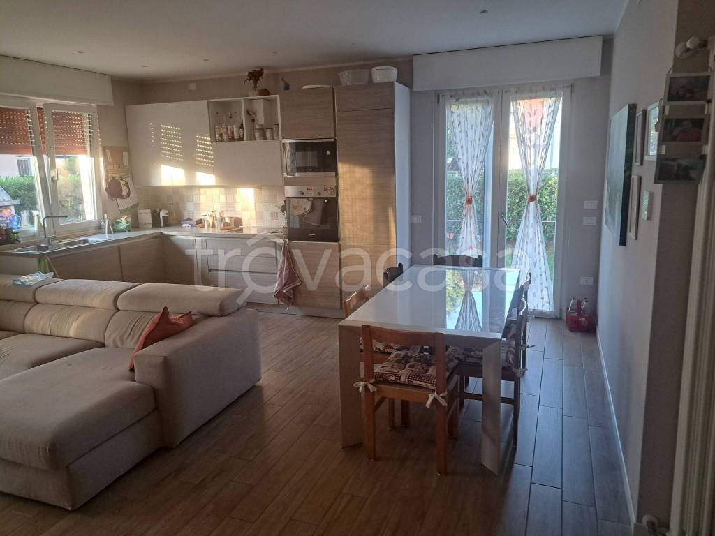 immagine annuncio 2 di 12