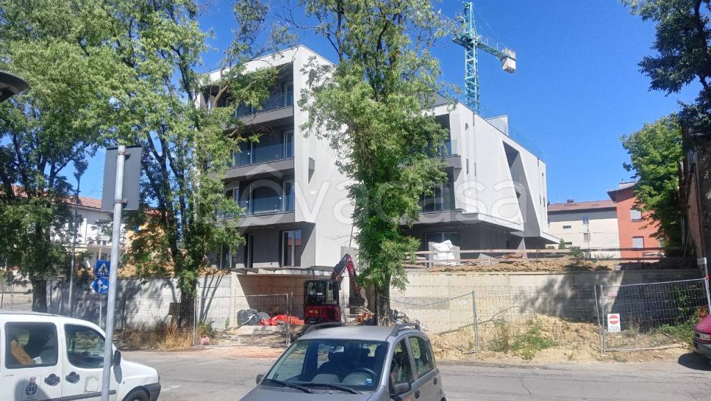 immagine annuncio 1 di 14