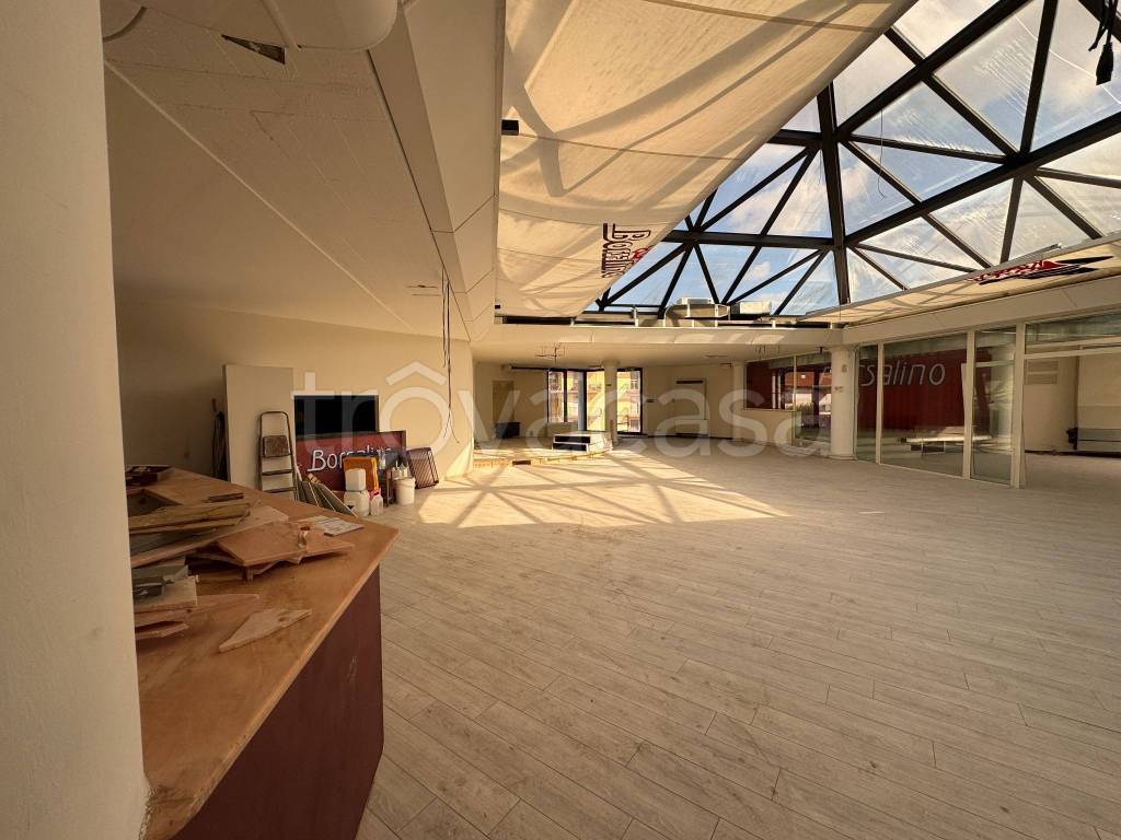 immagine annuncio 1 di 8