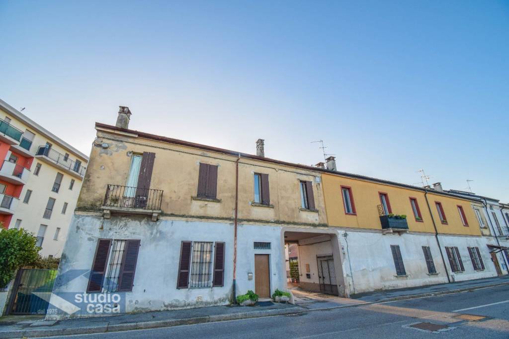 appartamento in vendita a Lodi in zona San Fereolo