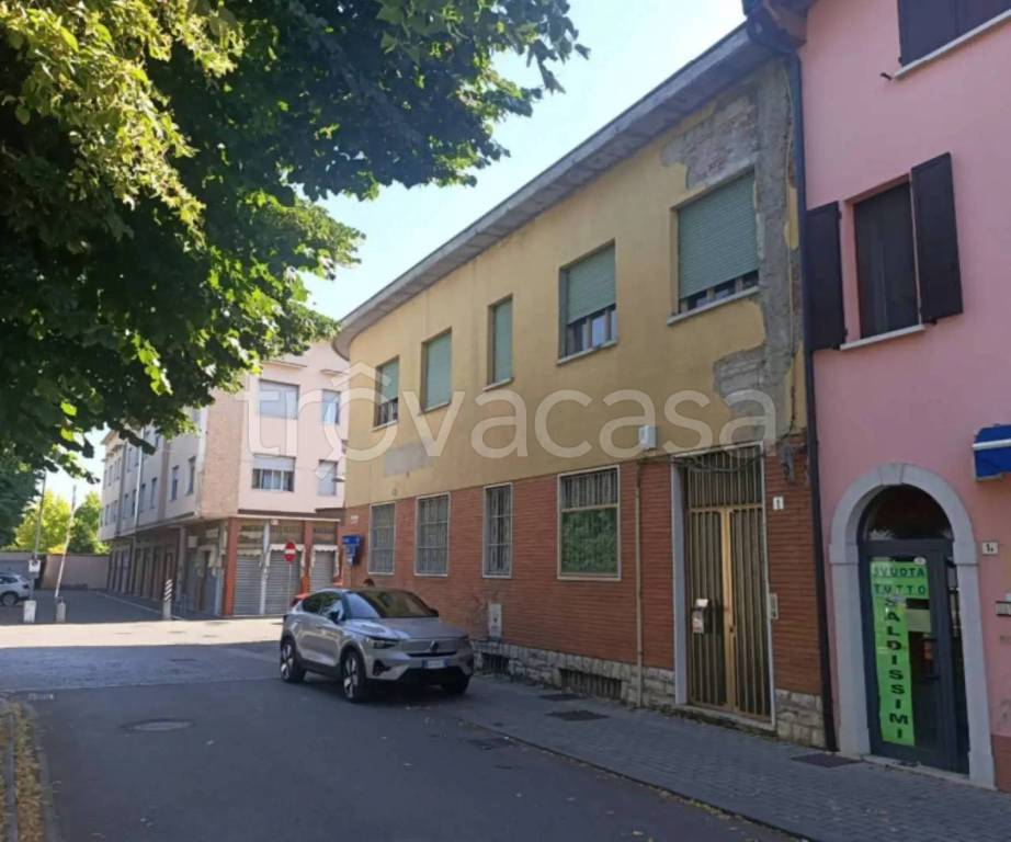 immagine annuncio 1 di 4