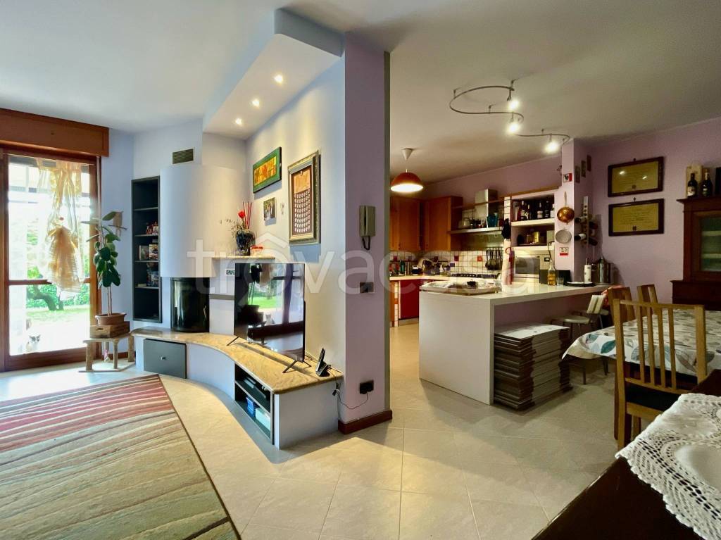 immagine annuncio 1 di 15