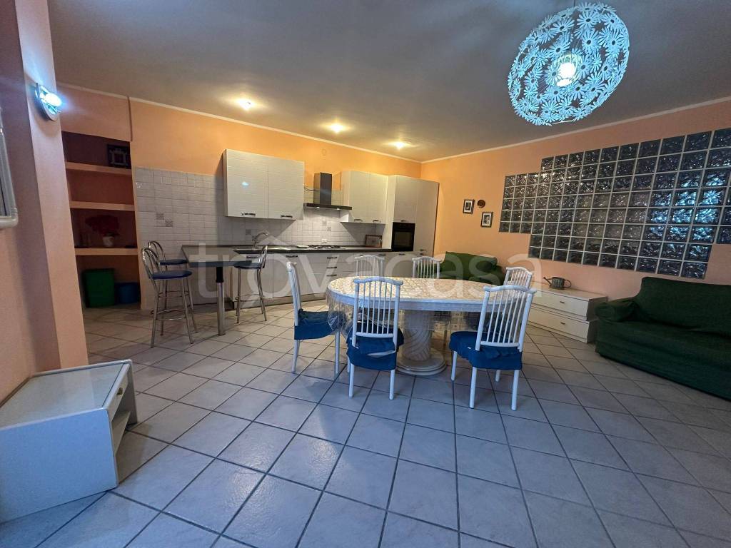 immagine annuncio 1 di 12