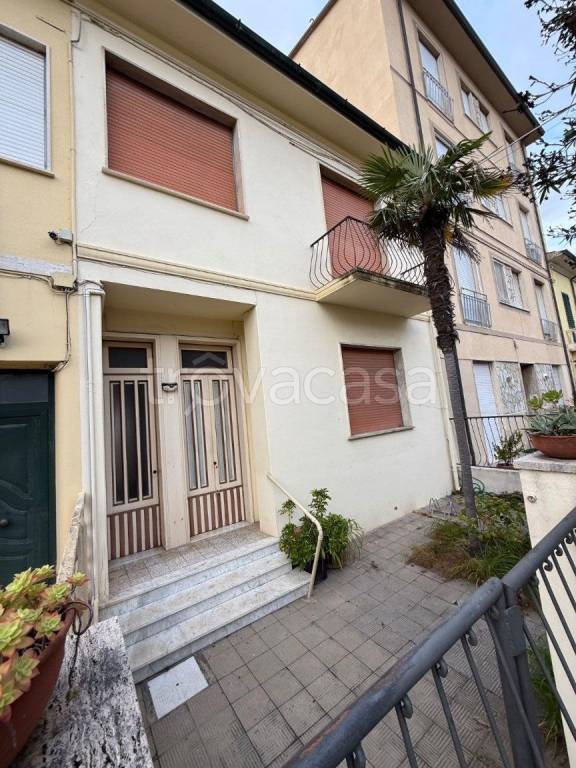 immagine annuncio 1 di 8