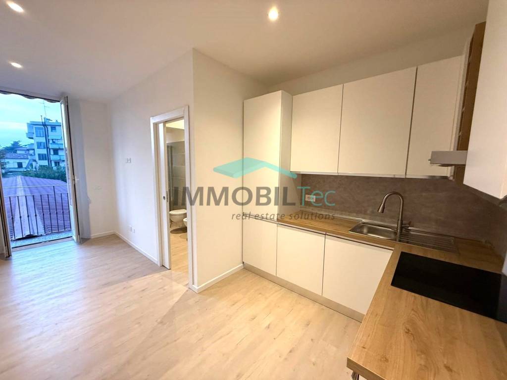 immagine annuncio 1 di 8