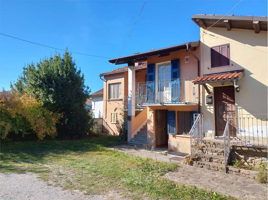 casa indipendente in vendita a Ceva