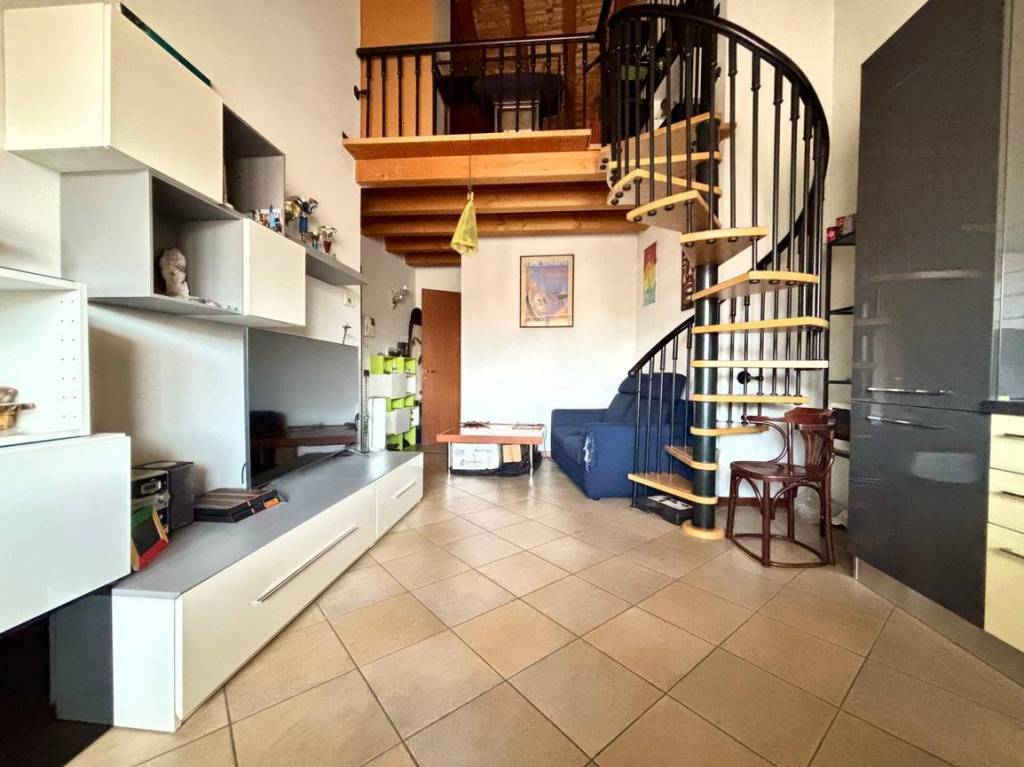 immagine annuncio 11 di 12