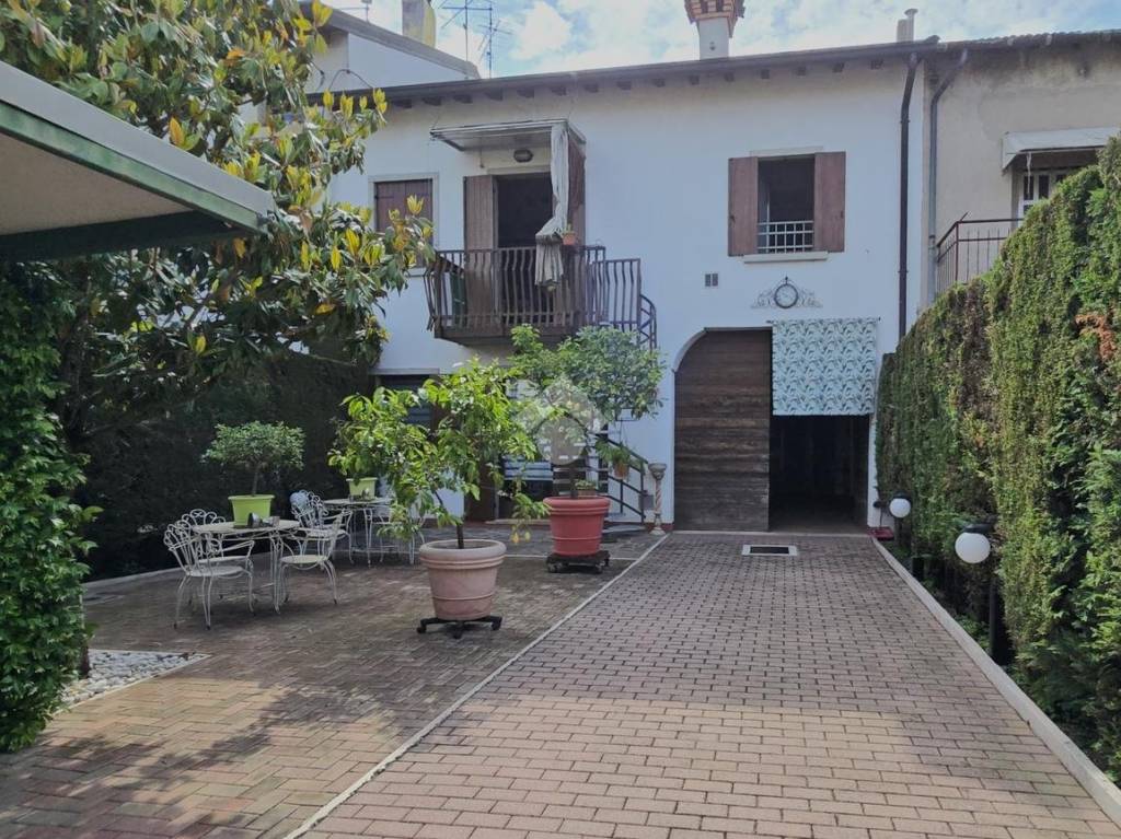 immagine annuncio 1 di 13