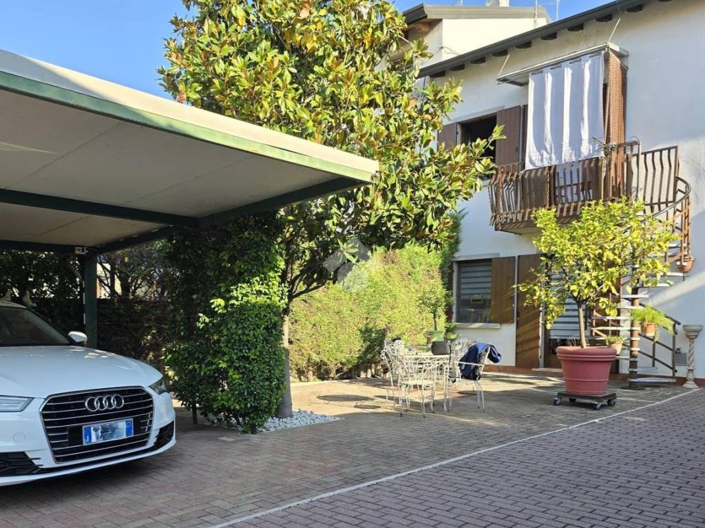 immagine annuncio 2 di 13