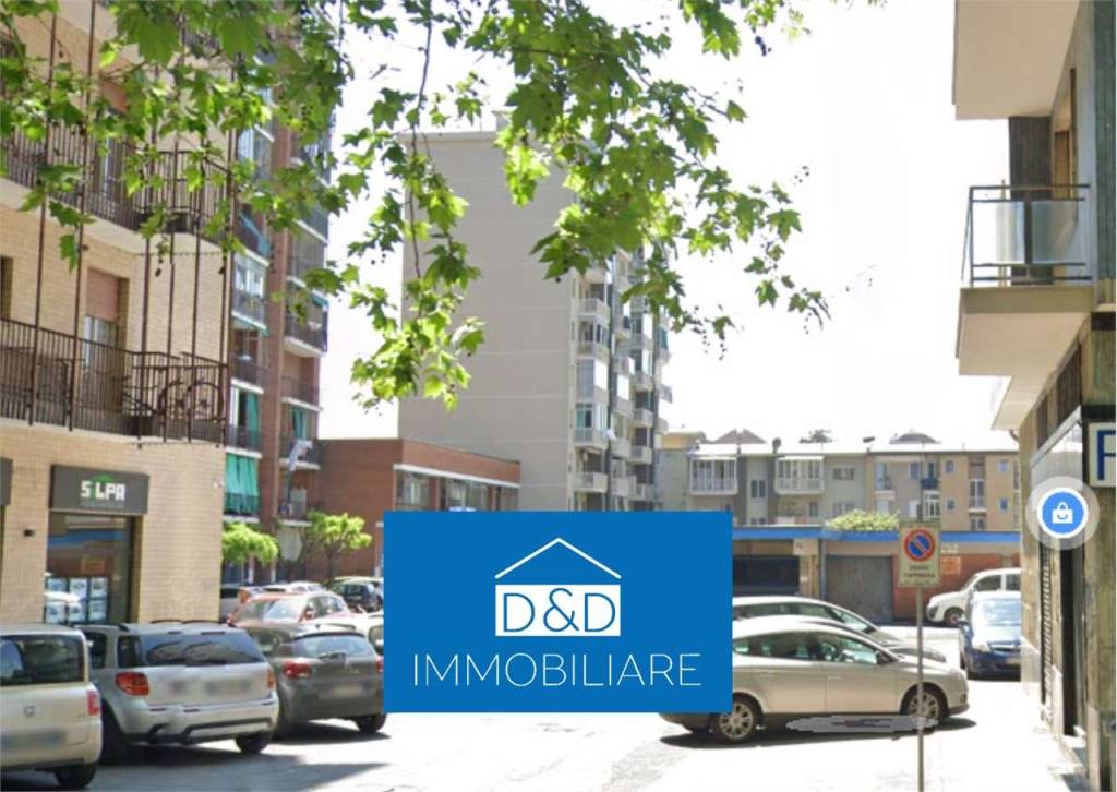 locale commerciale in vendita a Torino in zona Mirafiori Sud