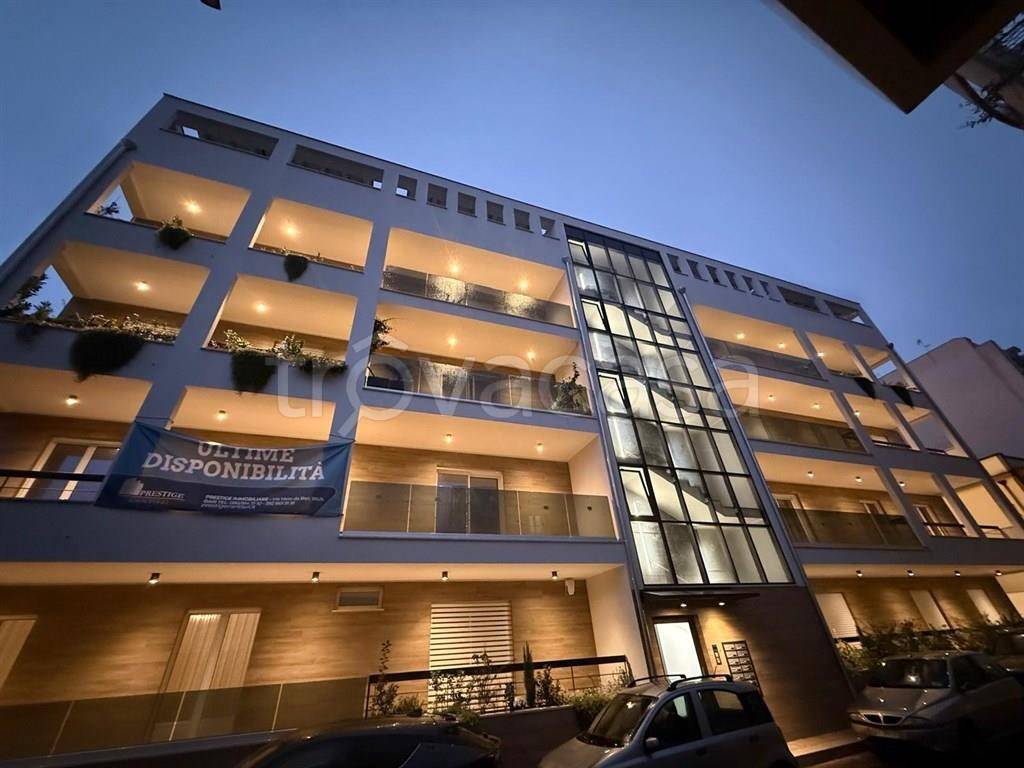 immagine annuncio 3 di 8