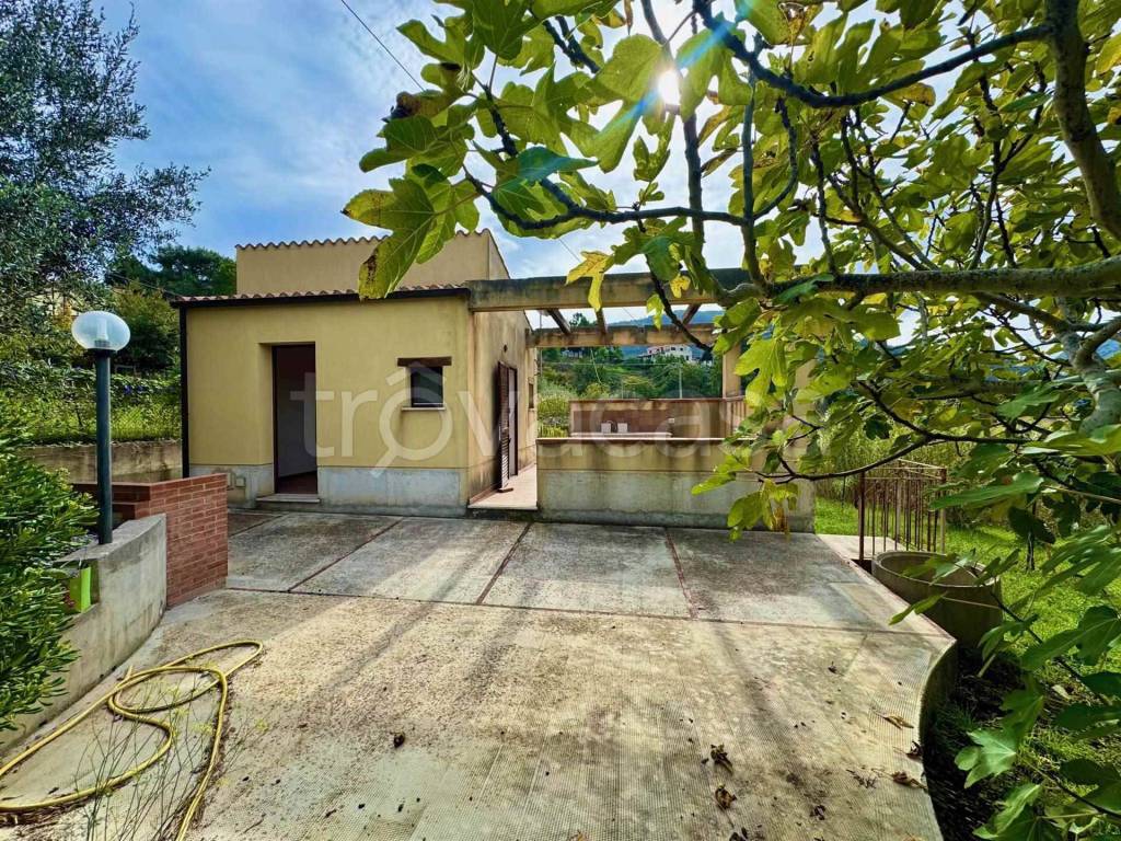 casa indipendente in vendita a Cefalù