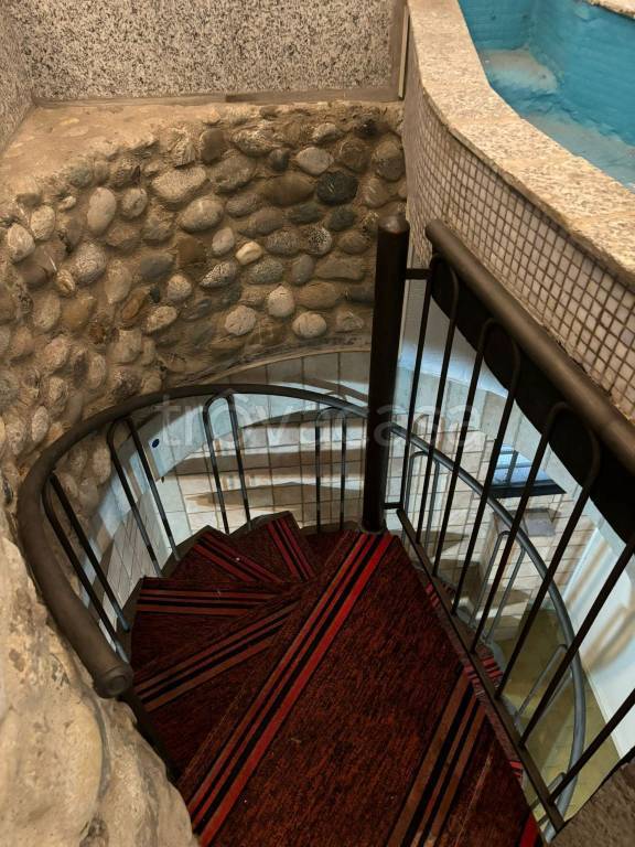 immagine annuncio 5 di 8