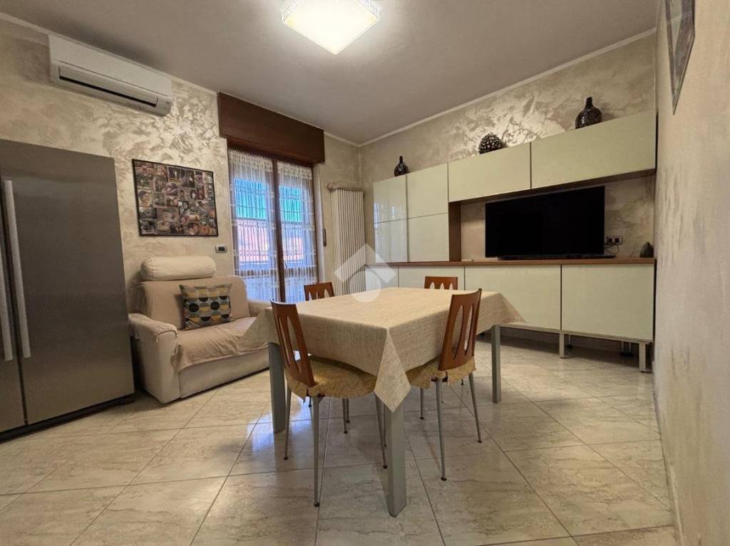 immagine annuncio 1 di 14