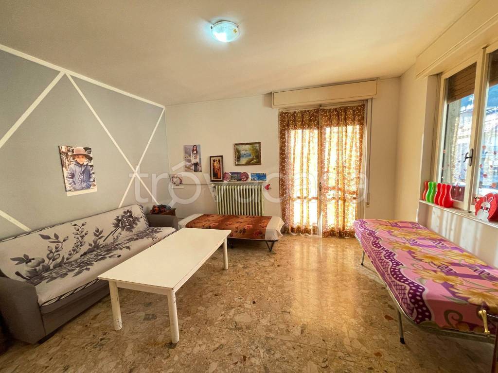 immagine annuncio 1 di 8