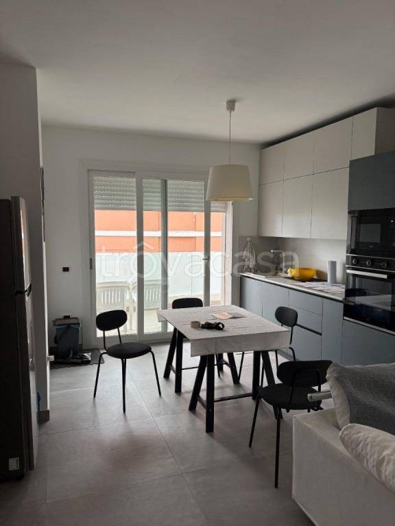 immagine annuncio 1 di 8