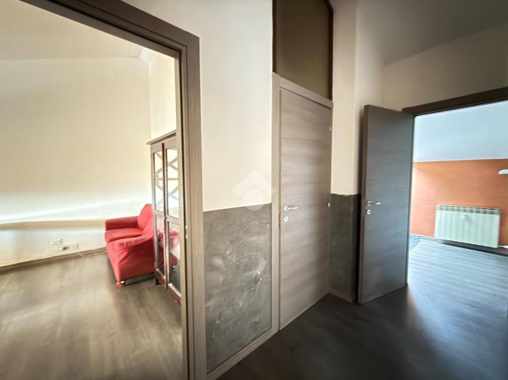 immagine annuncio 1 di 8