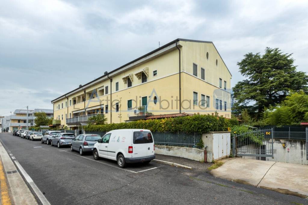 immagine annuncio 12 di 13