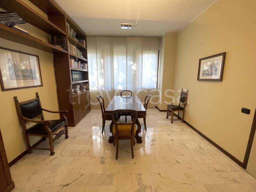 immagine annuncio 4 di 8