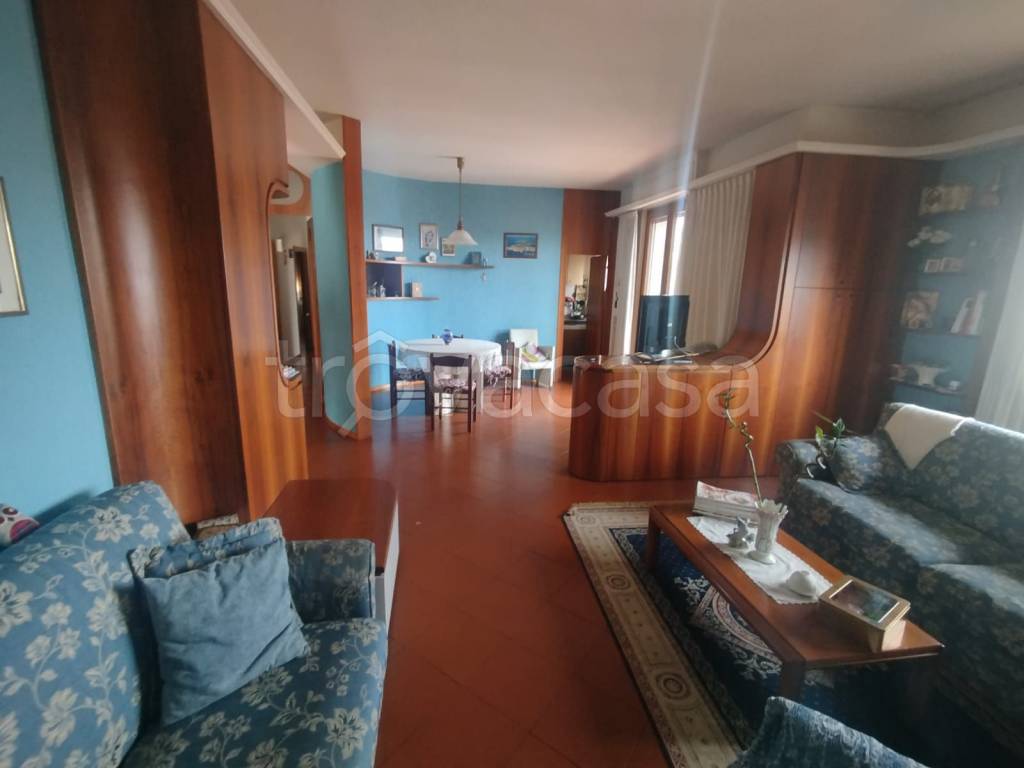 immagine annuncio 1 di 9