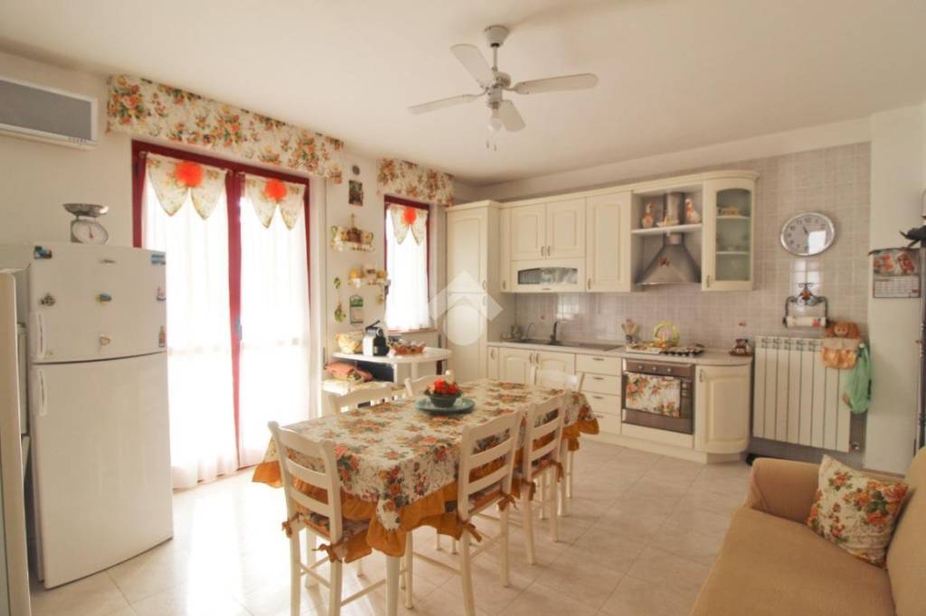 immagine annuncio 1 di 12