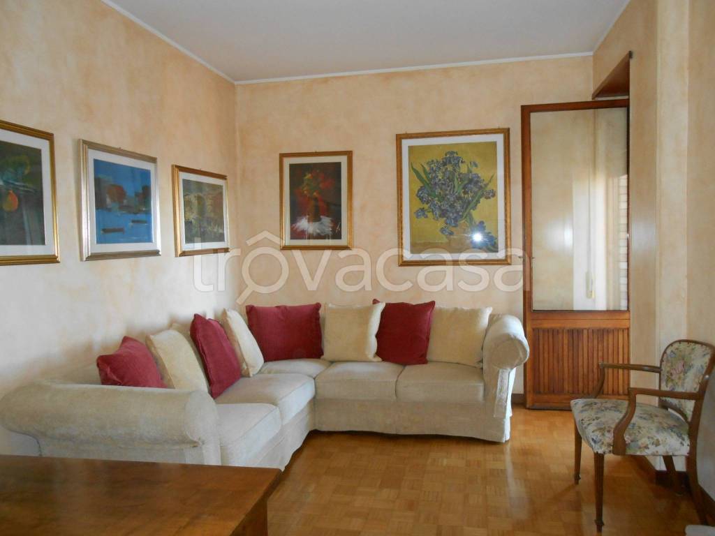 immagine annuncio 1 di 14