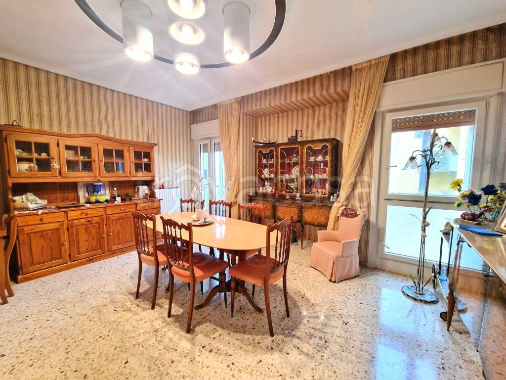 immagine annuncio 5 di 8