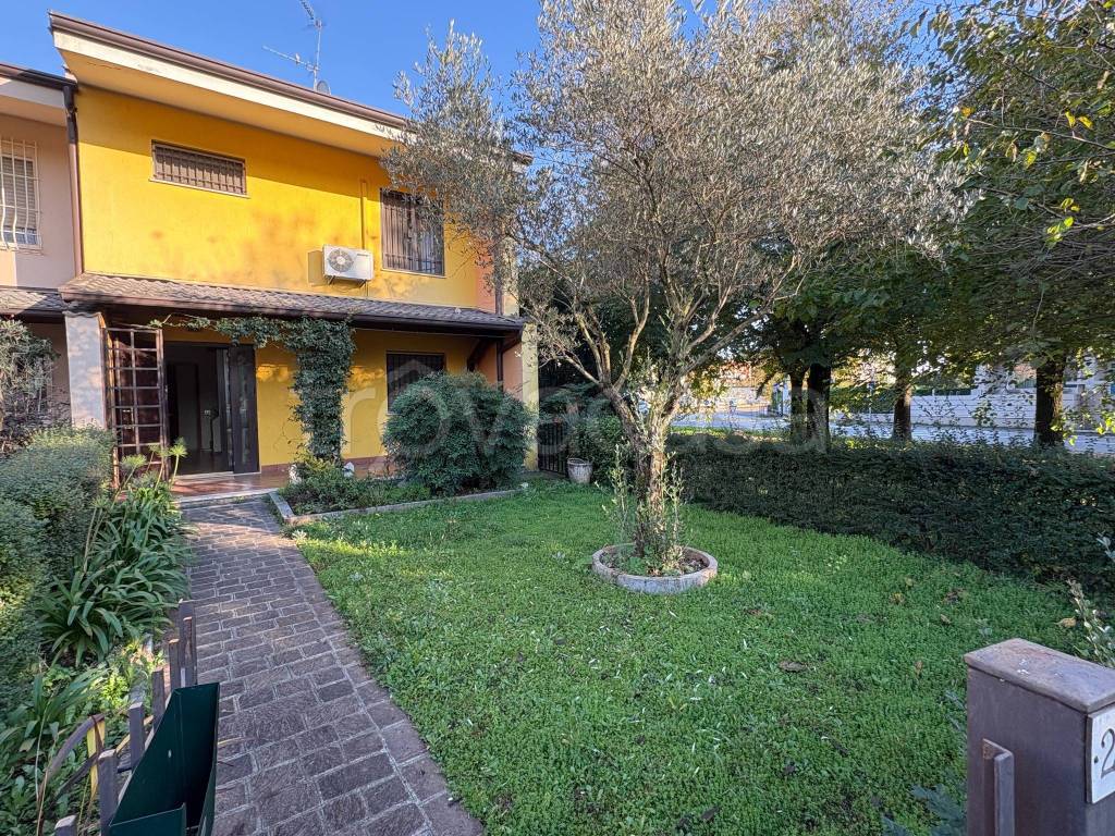 immagine annuncio 1 di 15