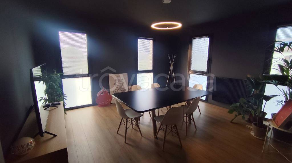 immagine annuncio 4 di 8