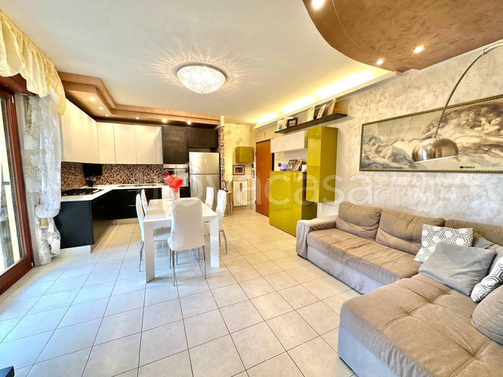 immagine annuncio 1 di 12