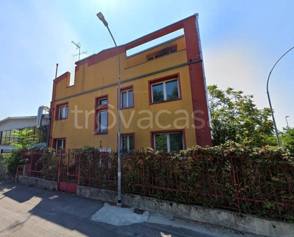 immagine annuncio 1 di 4