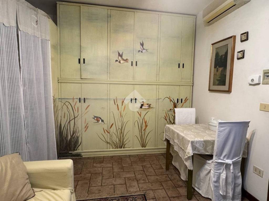 immagine annuncio 1 di 8